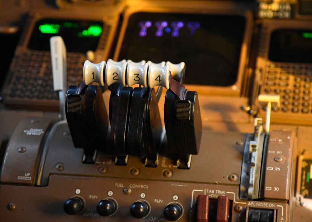1978: Federal government deregulates the airline industry